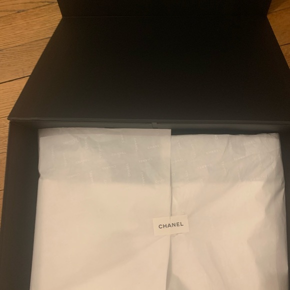 CHANNEL purse brand new in box - Picture 10 of 10